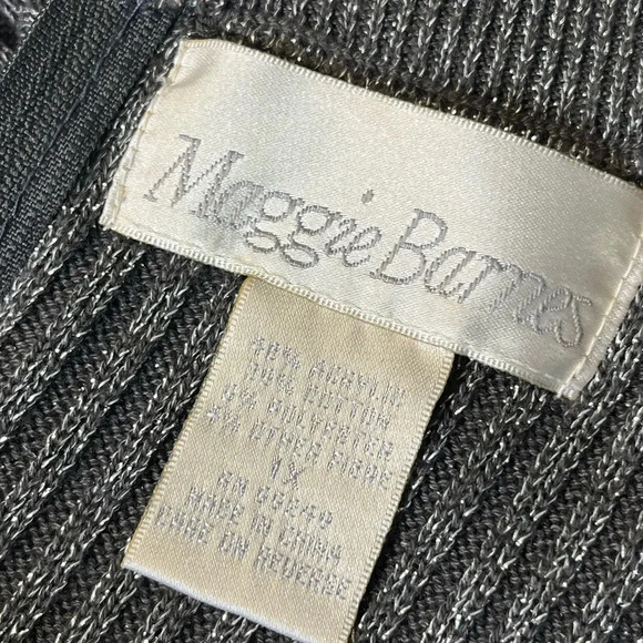 Maggie Barnes Women Gray Silver beads rib knit sweater. Gray/silver size 1X used - Picture 16 of 16